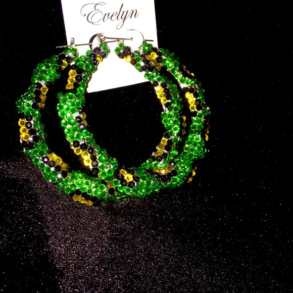 Hoop earrings #jamaicancolors #caribbean - Picture 2 of 3